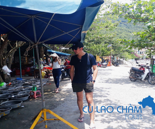 Cho Hai San Cu Lao Cham