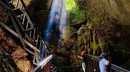 Tour Miền Trung 5 Ngày 4 Đêm: Đà Nẵng – Hội An – Cù Lao Chàm – Huế – Phong Nha