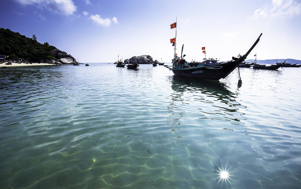 Tàu gổ câu mực